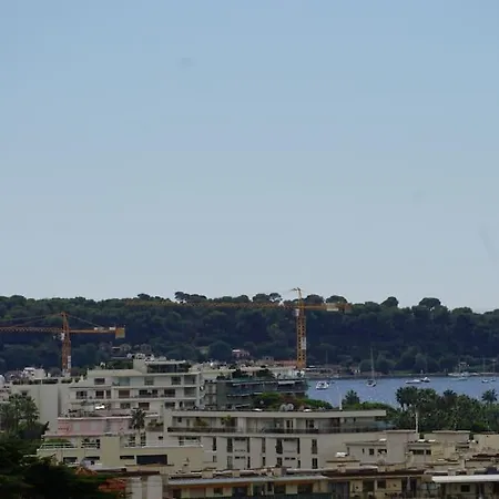 Of The In With A Beautiful View Apartamento Cannes